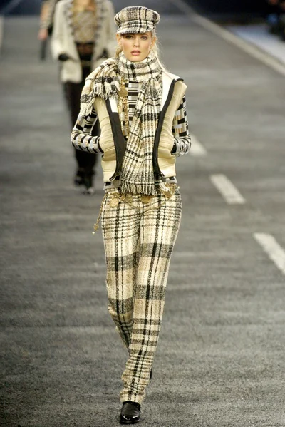 Look 3